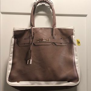 Banane Taipei discontinued tote !
